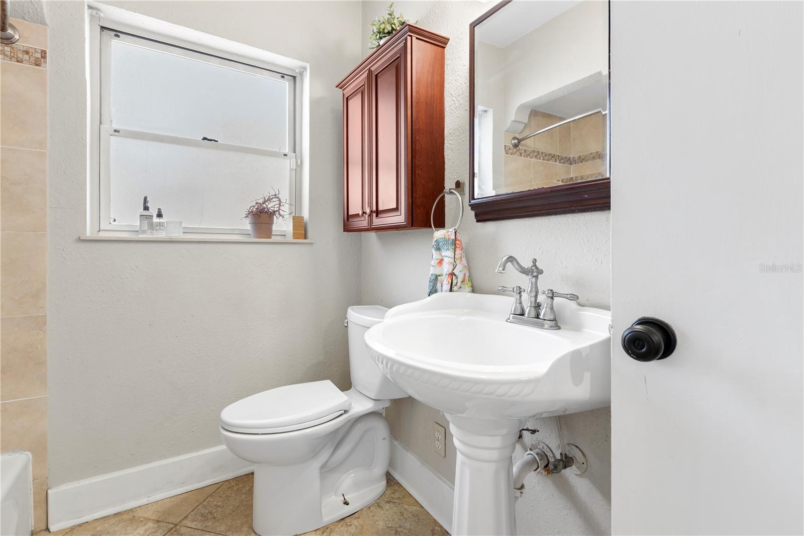 1222 E POWHATAN AVE, TAMPA, FL, 33604