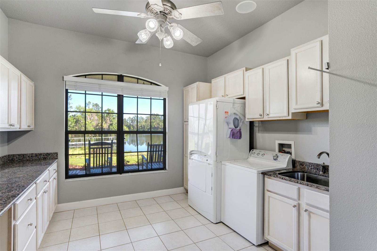 L4952200 Property Photo