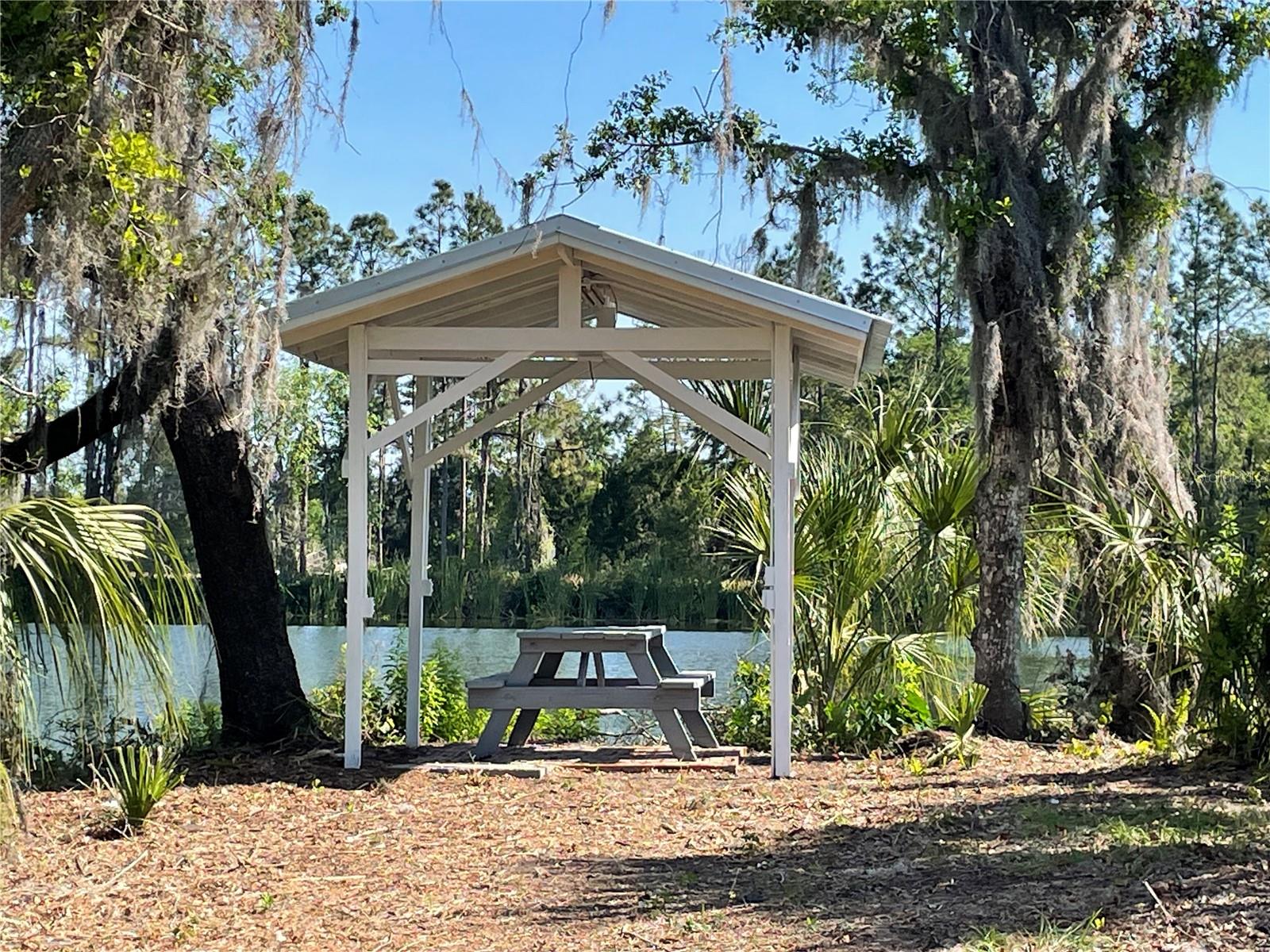 L4952200 Property Photo