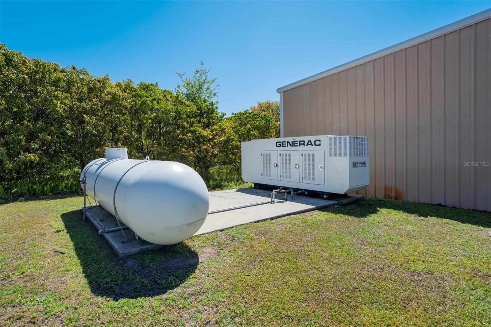 L4952200 Property Photo