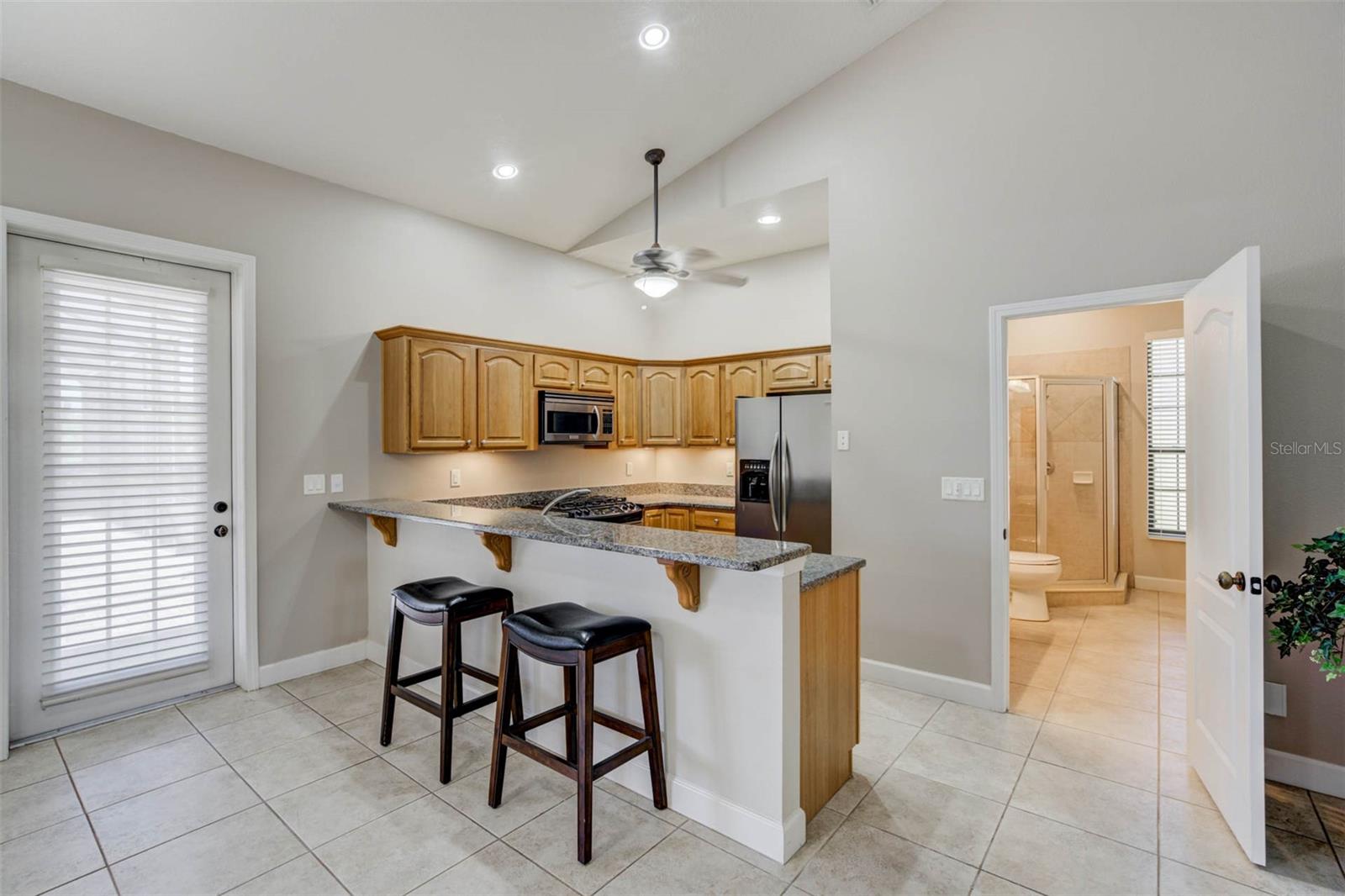 L4952200 Property Photo