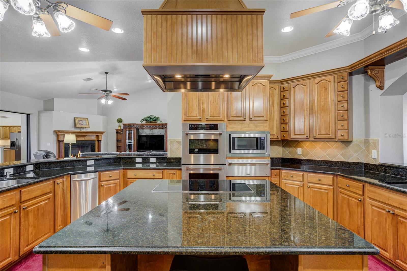 L4952200 Property Photo