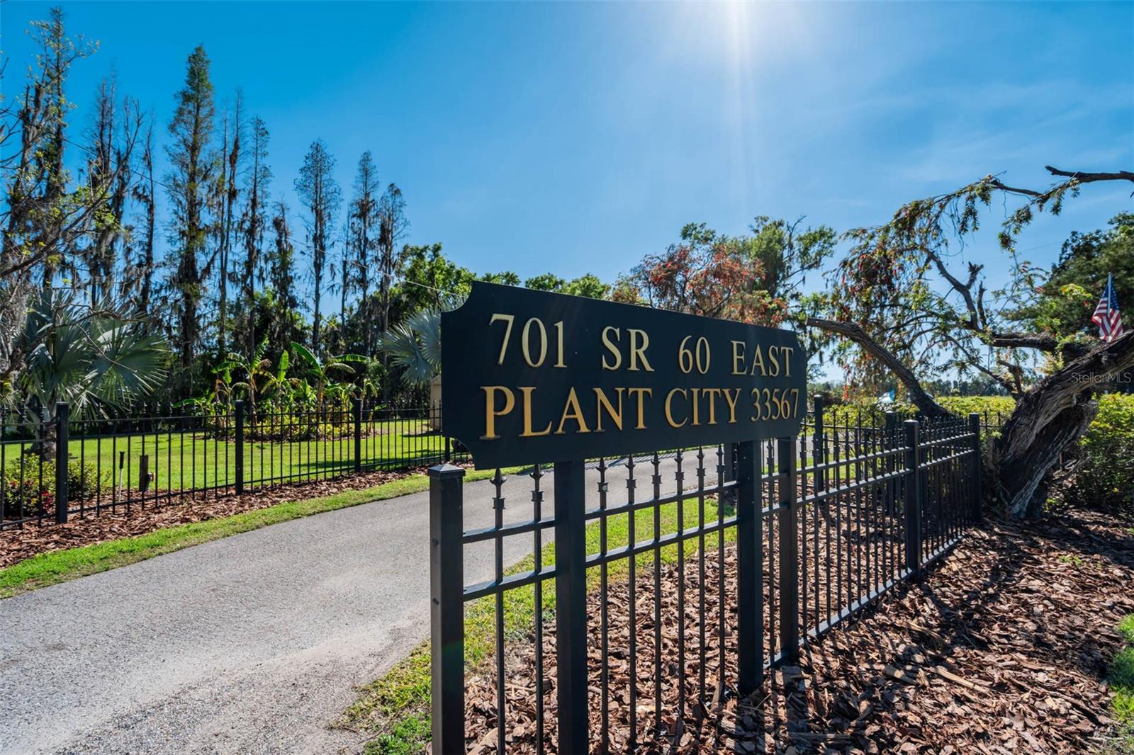 L4952200 Property Photo