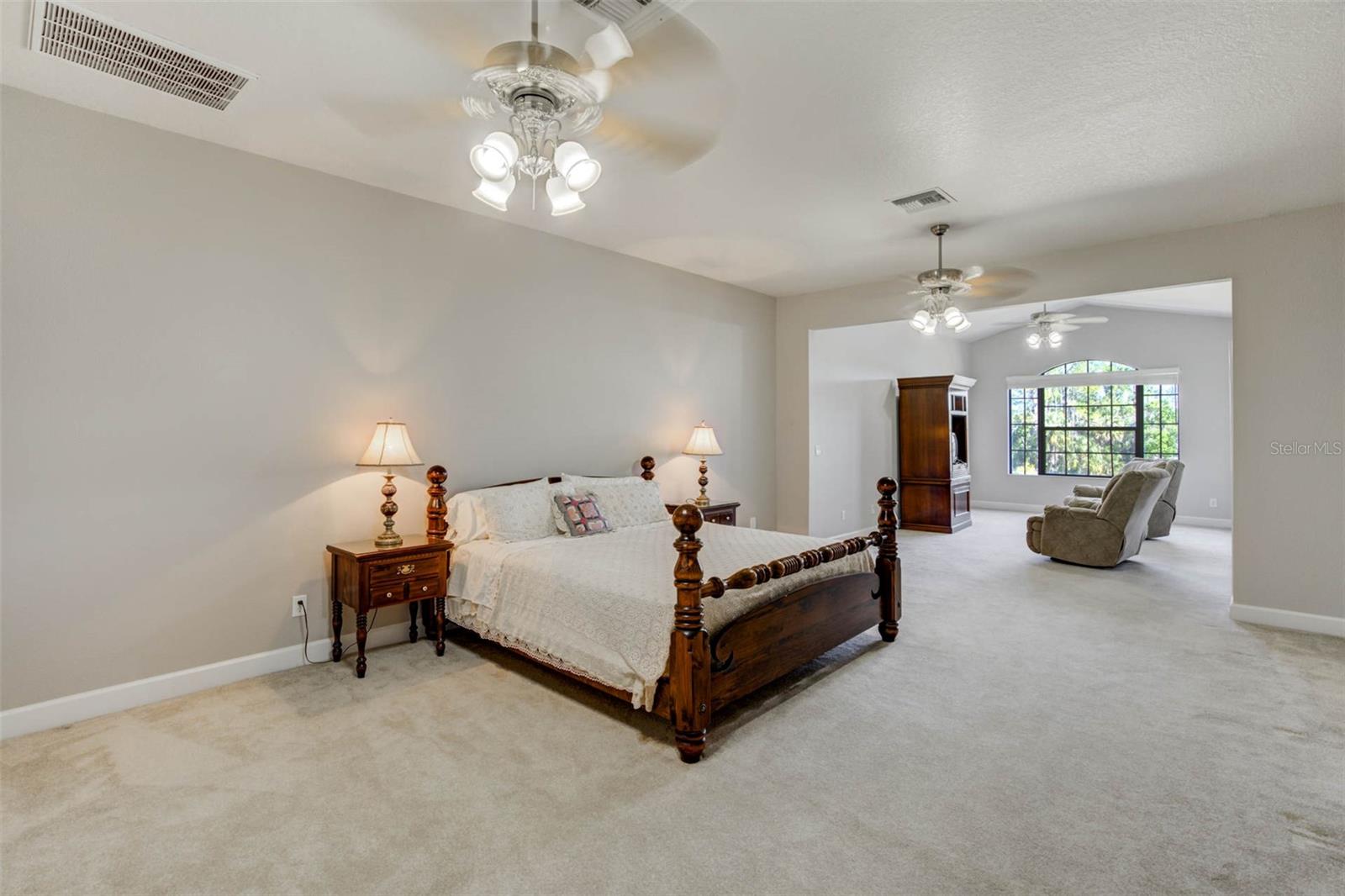 L4952200 Property Photo