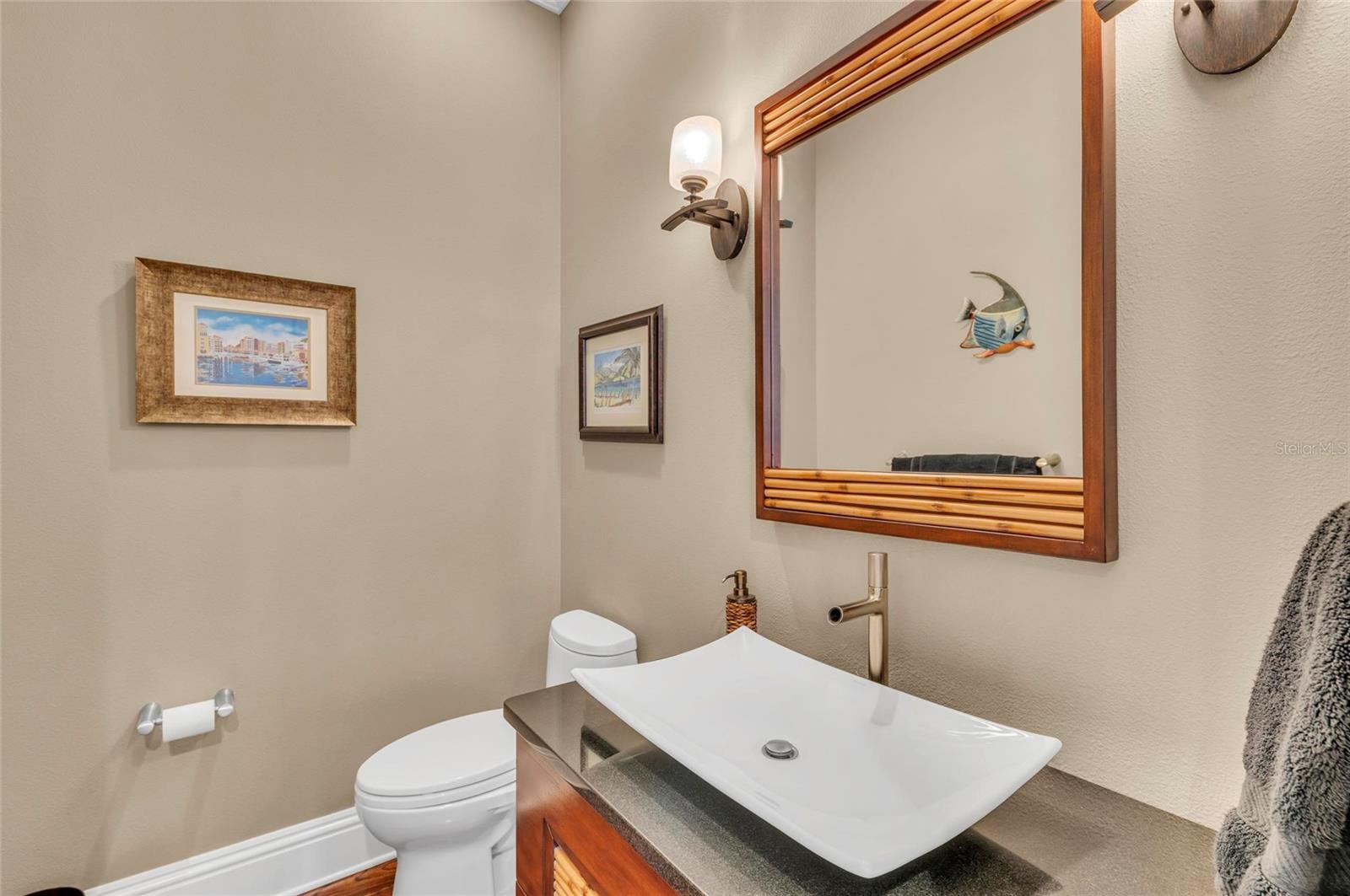 A4648844 Property Photo