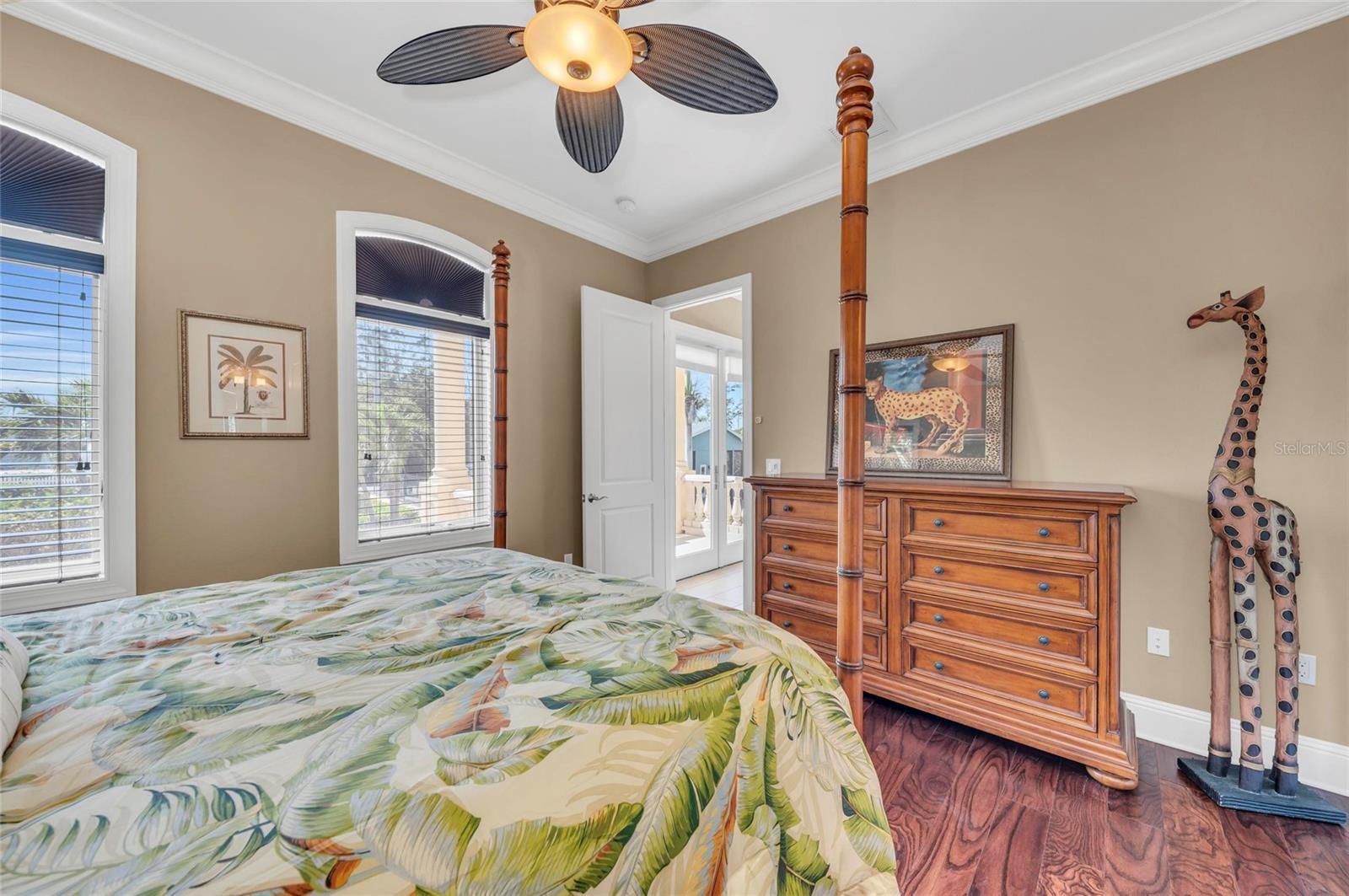 A4648844 Property Photo