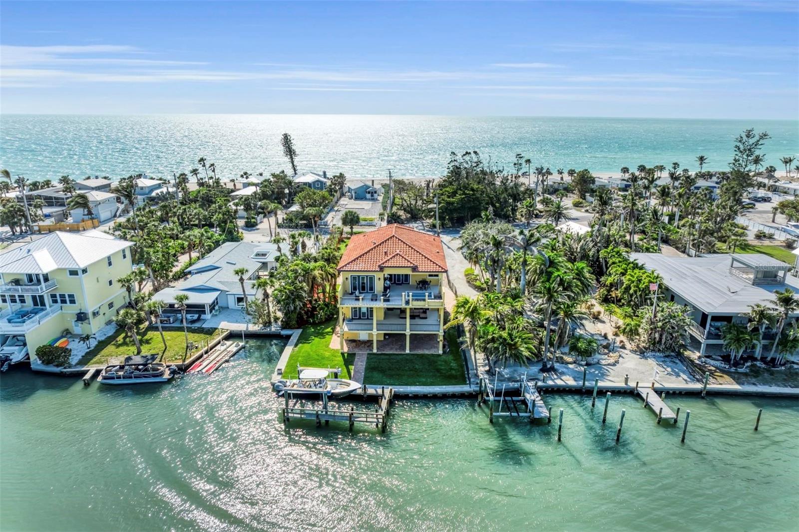 A4648844 Property Photo