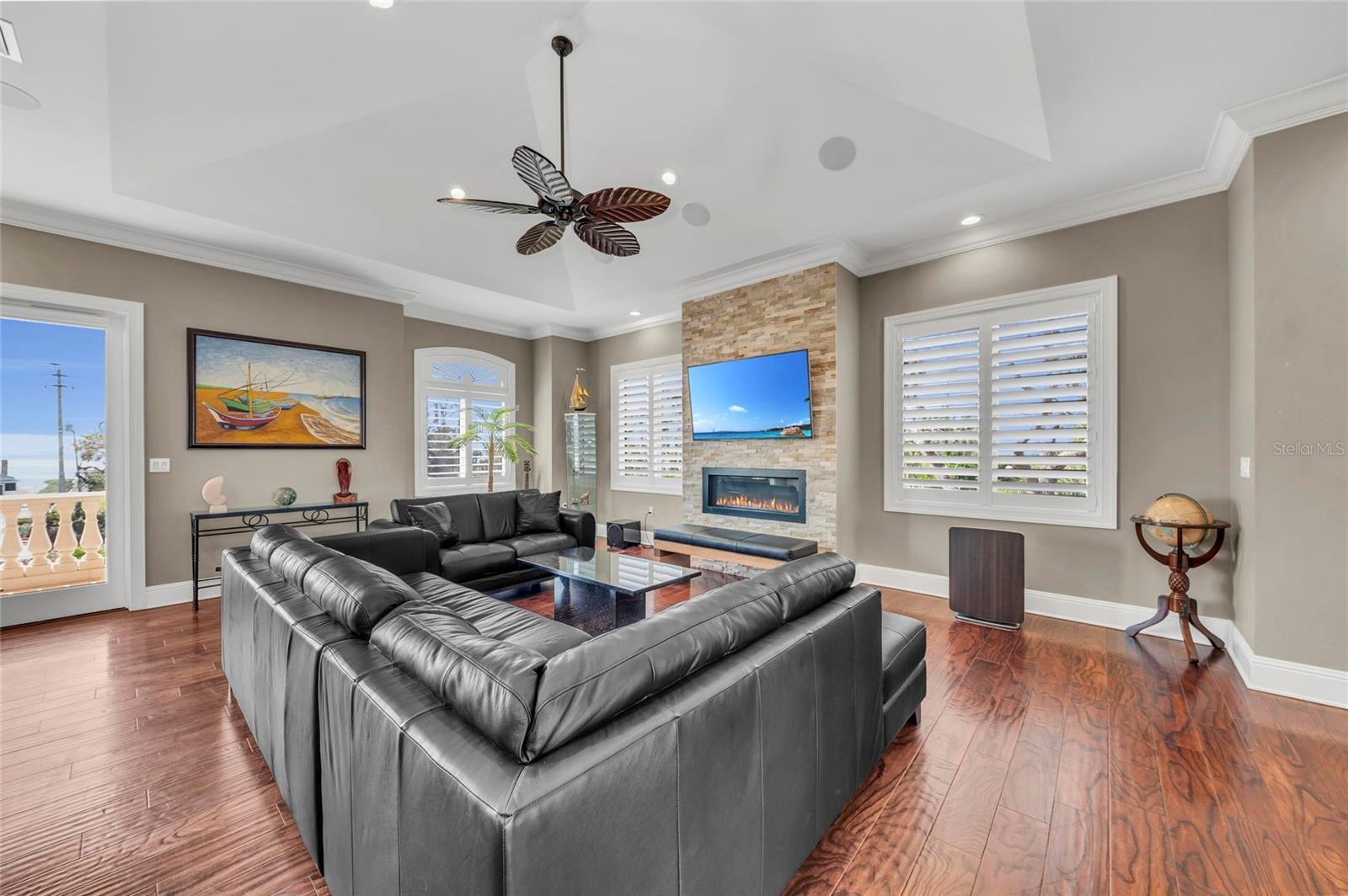 A4648844 Property Photo