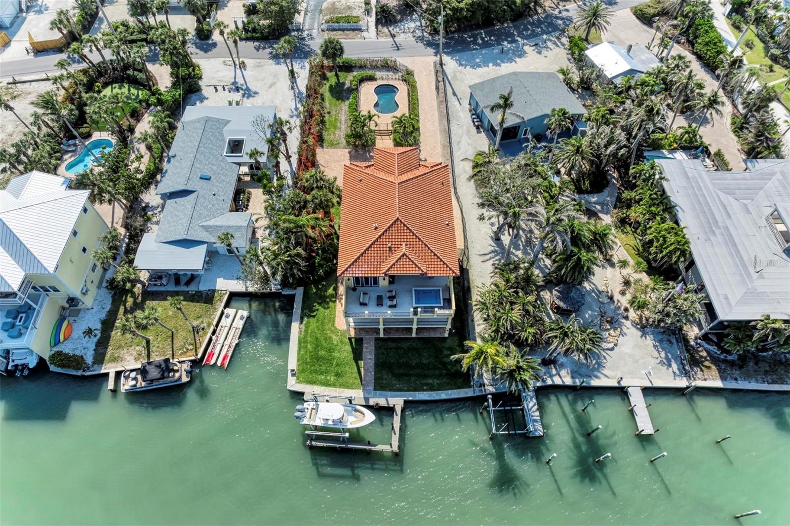 A4648844 Property Photo