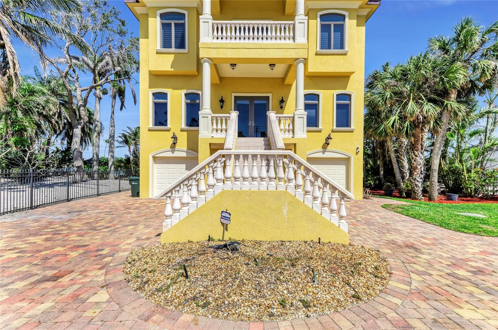 A4648844 Property Photo