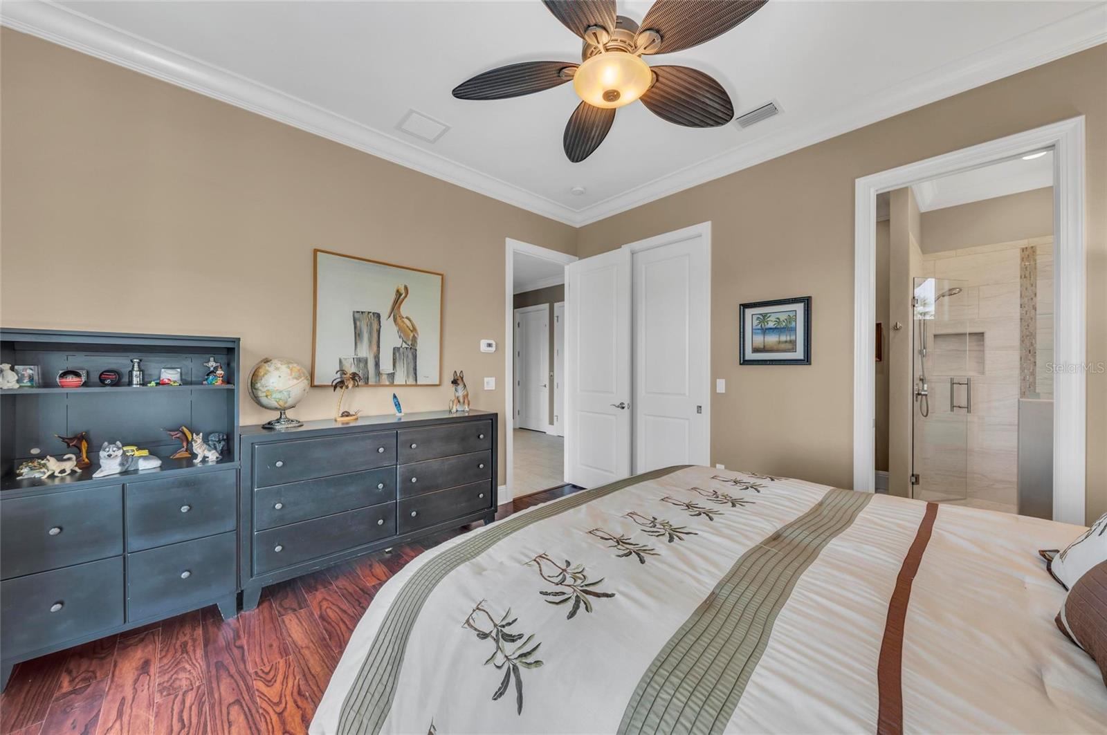 A4648844 Property Photo