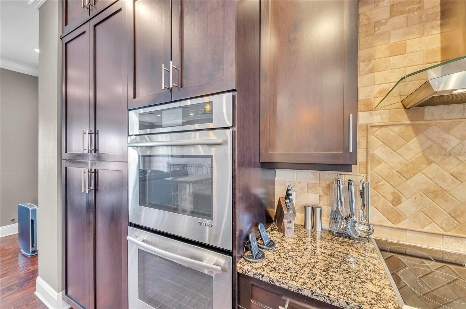 A4648844 Property Photo