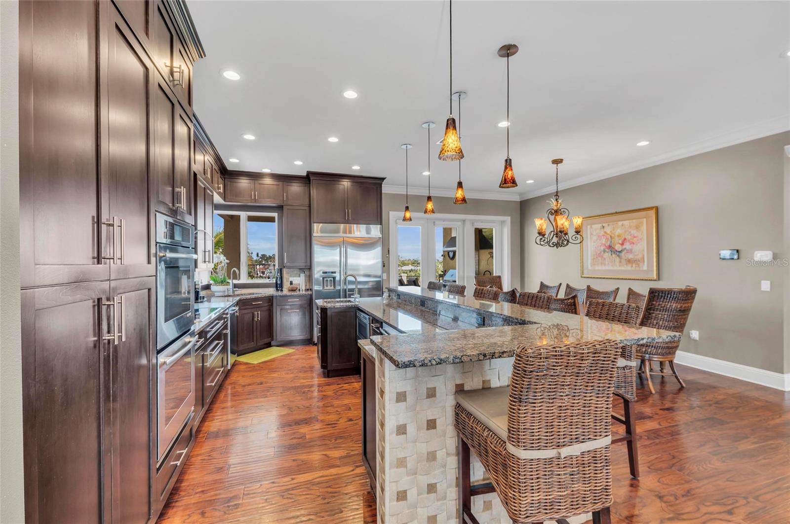 A4648844 Property Photo