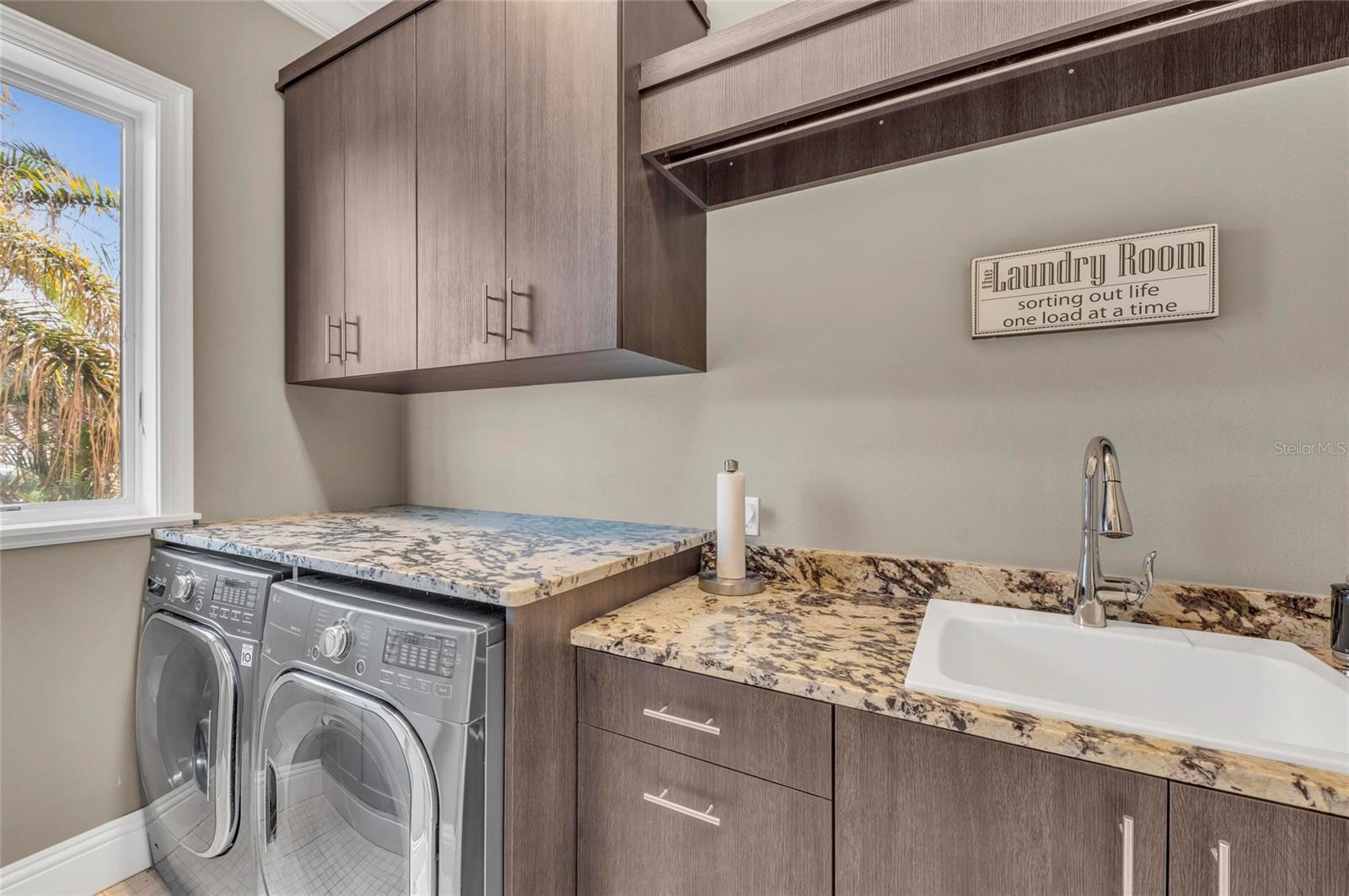 A4648844 Property Photo