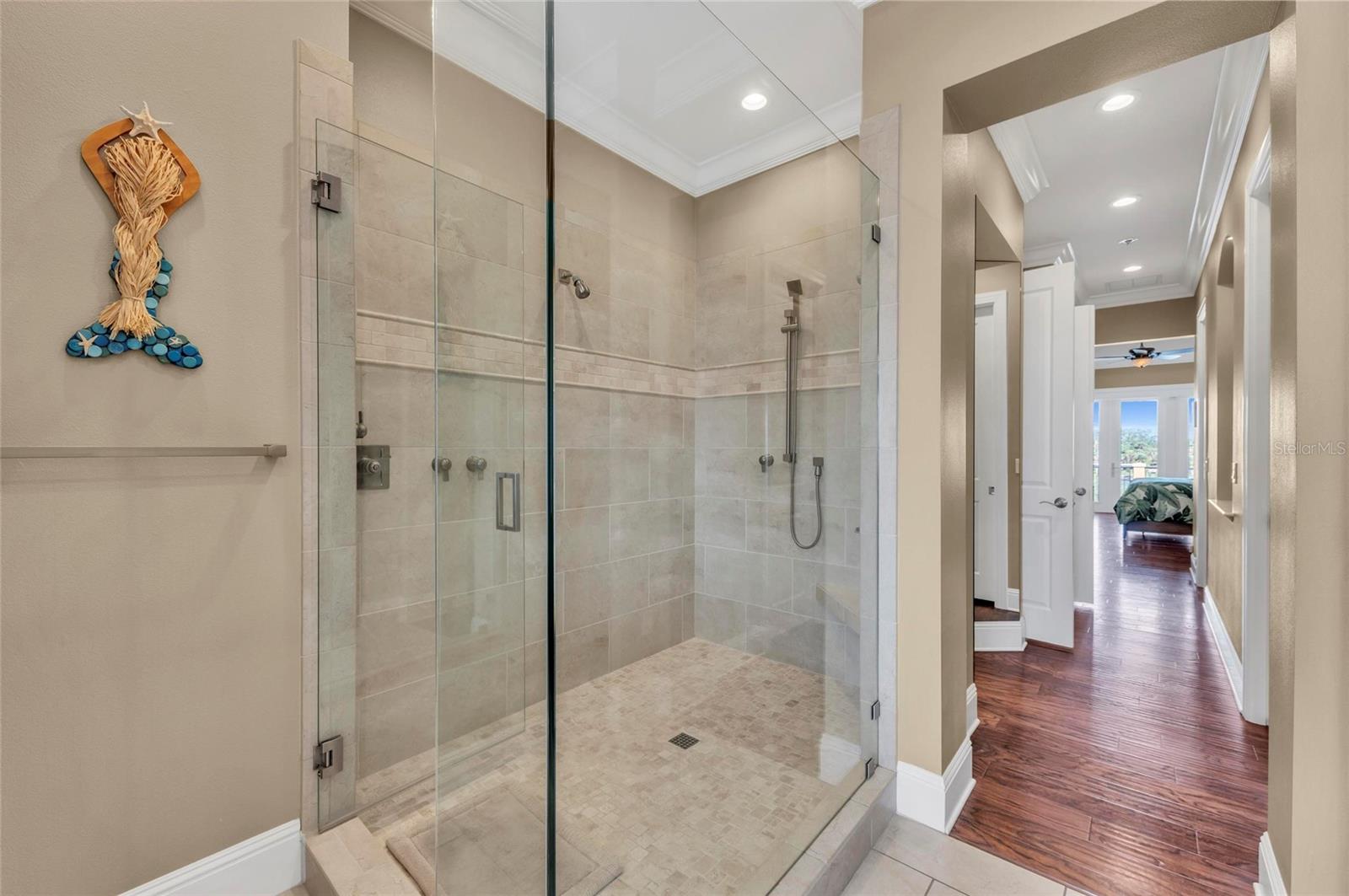 A4648844 Property Photo