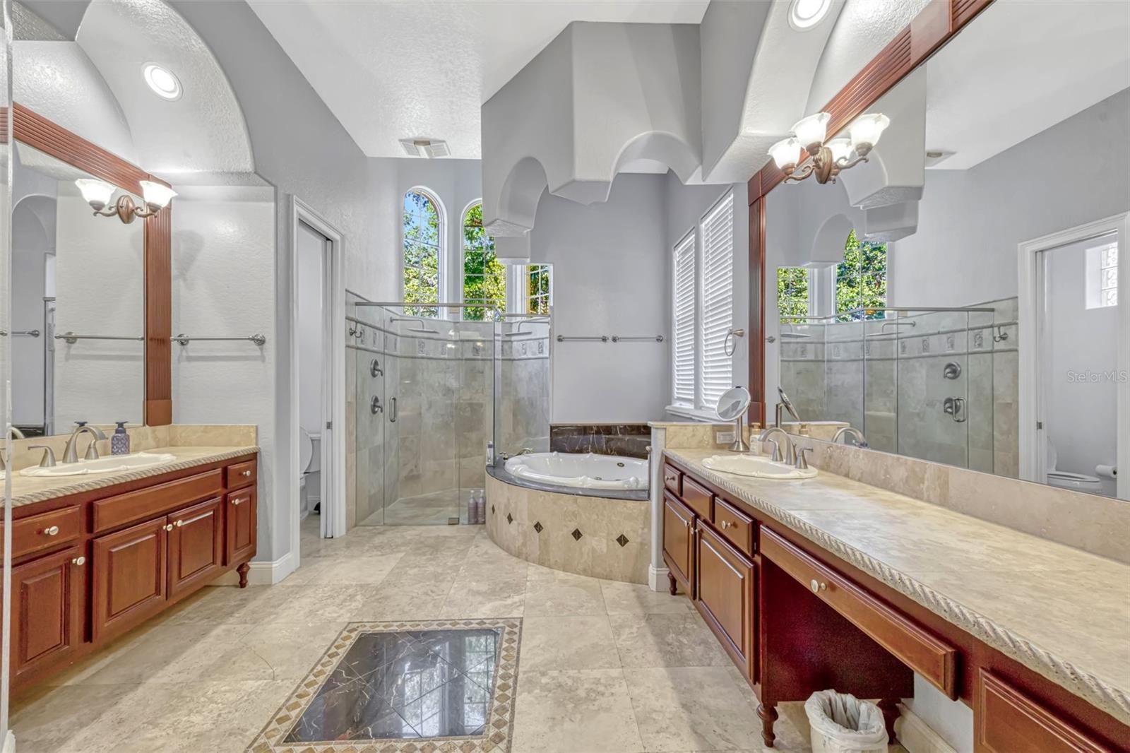 9018 SOUTHERN BREEZE DR, ORLANDO, FL, 32836