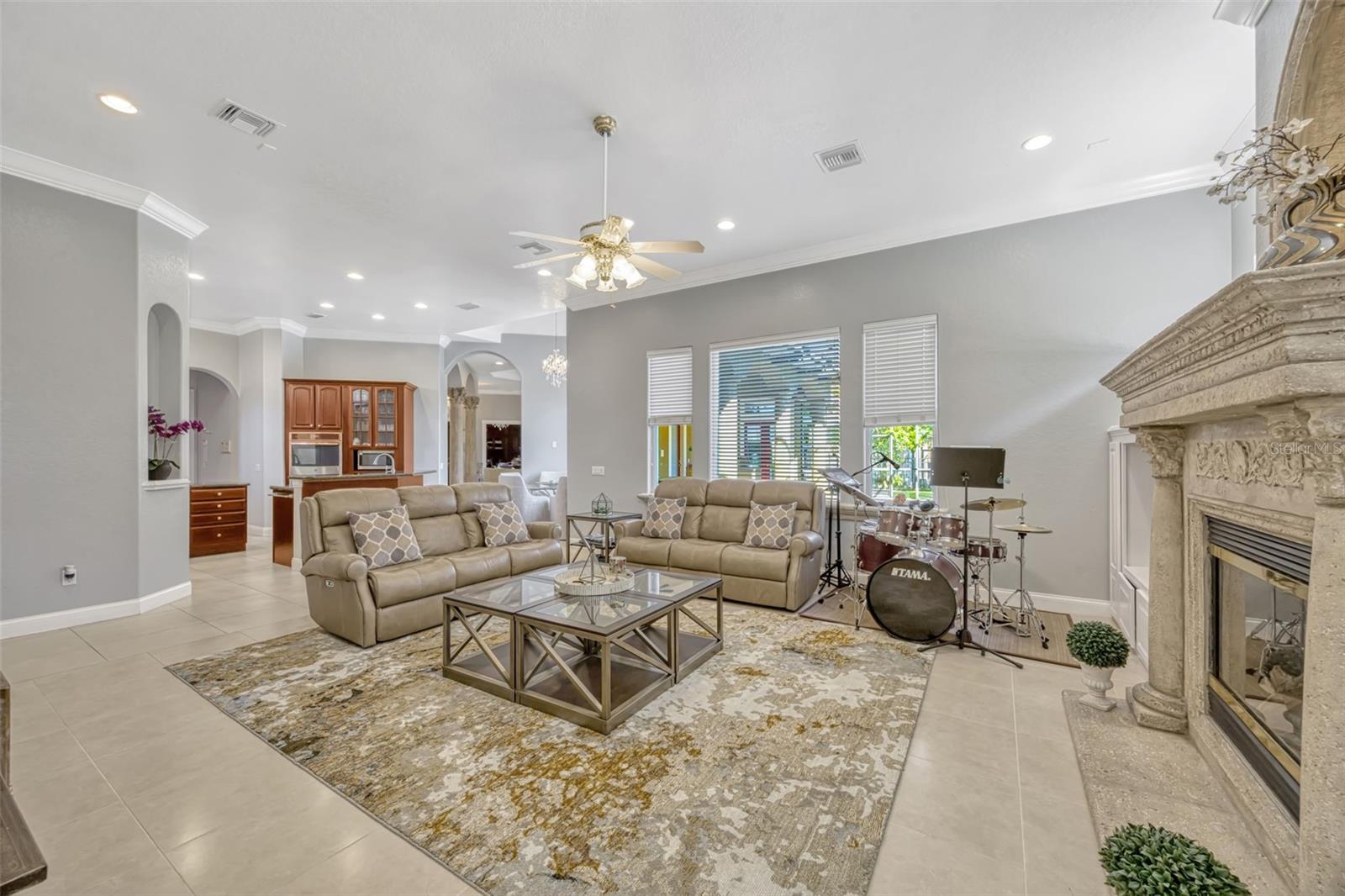 9018 SOUTHERN BREEZE DR, ORLANDO, FL, 32836