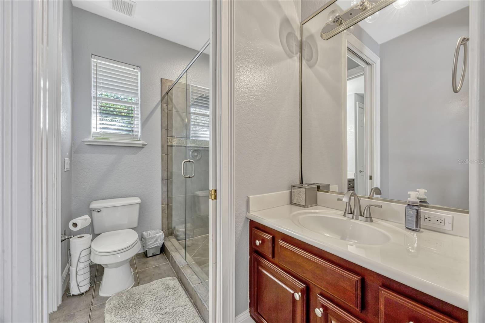 9018 SOUTHERN BREEZE DR, ORLANDO, FL, 32836