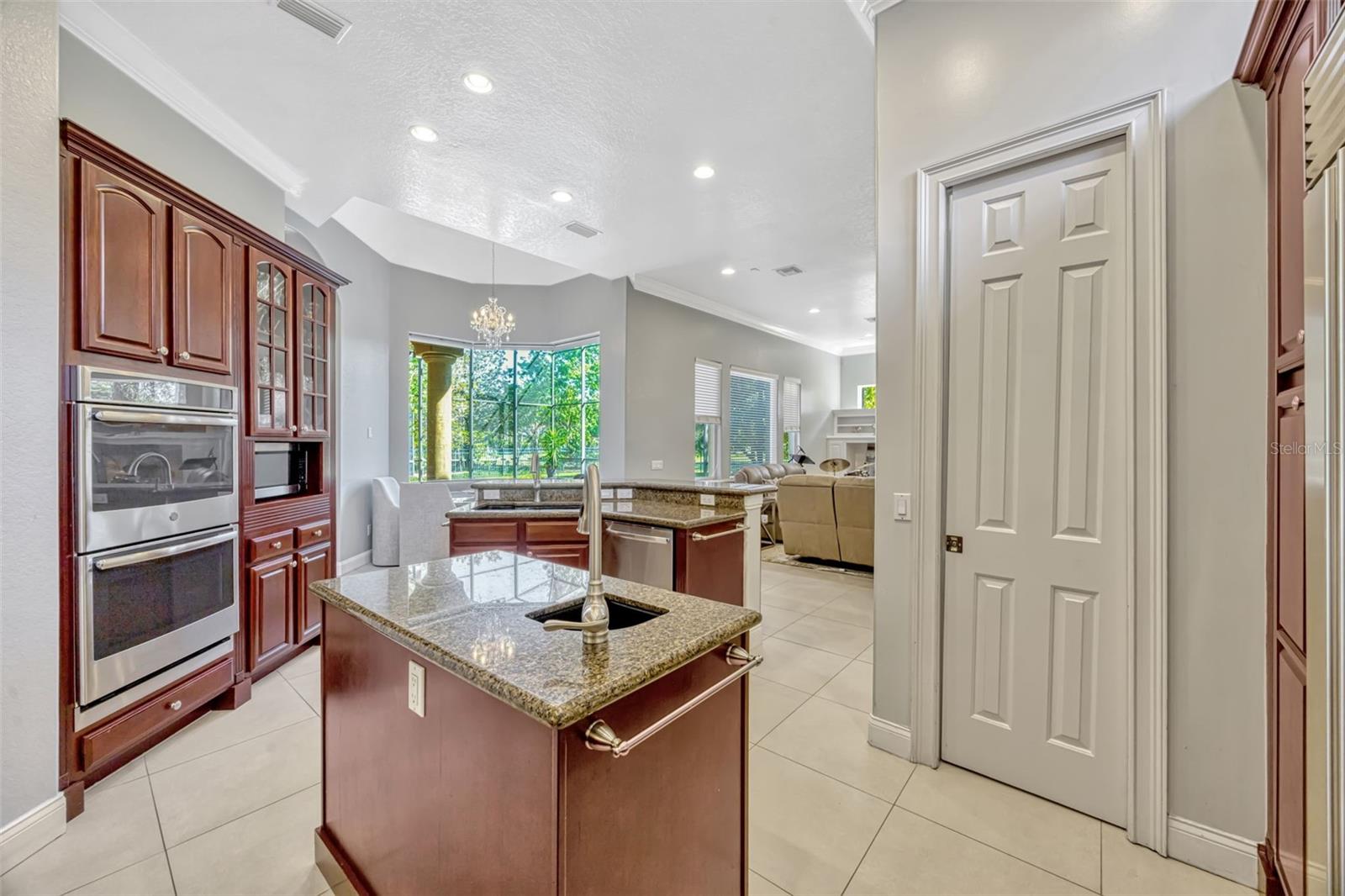 9018 SOUTHERN BREEZE DR, ORLANDO, FL, 32836