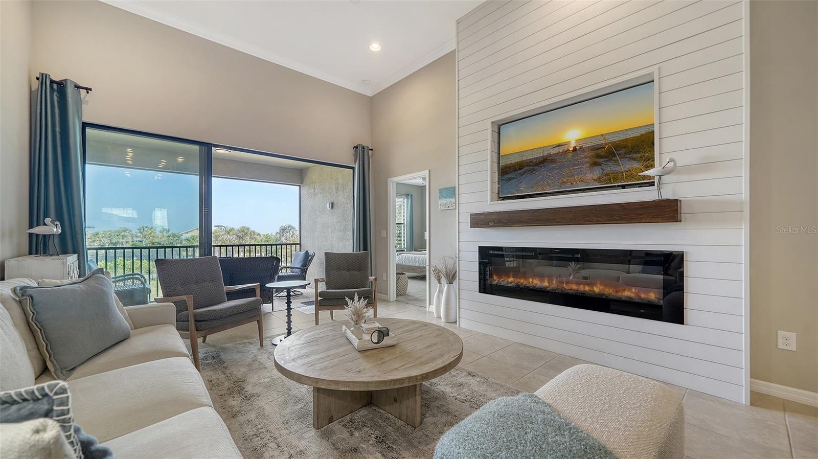 5424 CICERONE ST #204, SARASOTA, FL, 34238