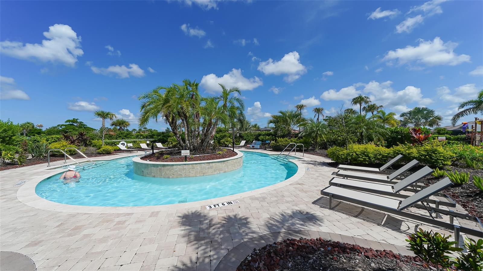 5424 CICERONE ST #204, SARASOTA, FL, 34238