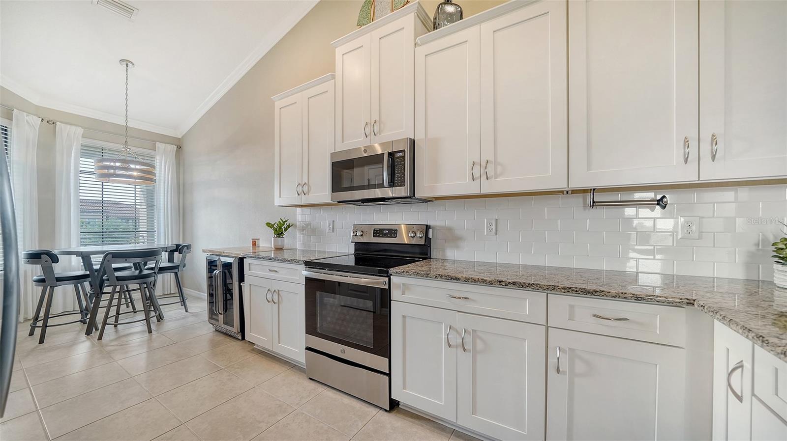 5424 CICERONE ST #204, SARASOTA, FL, 34238