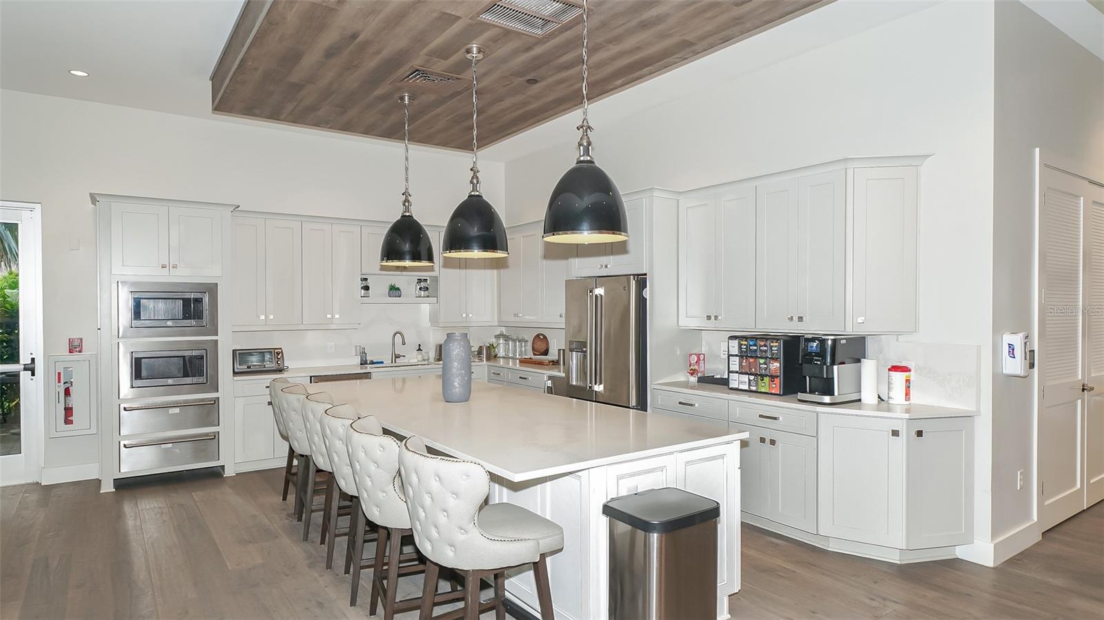 5424 CICERONE ST #204, SARASOTA, FL, 34238