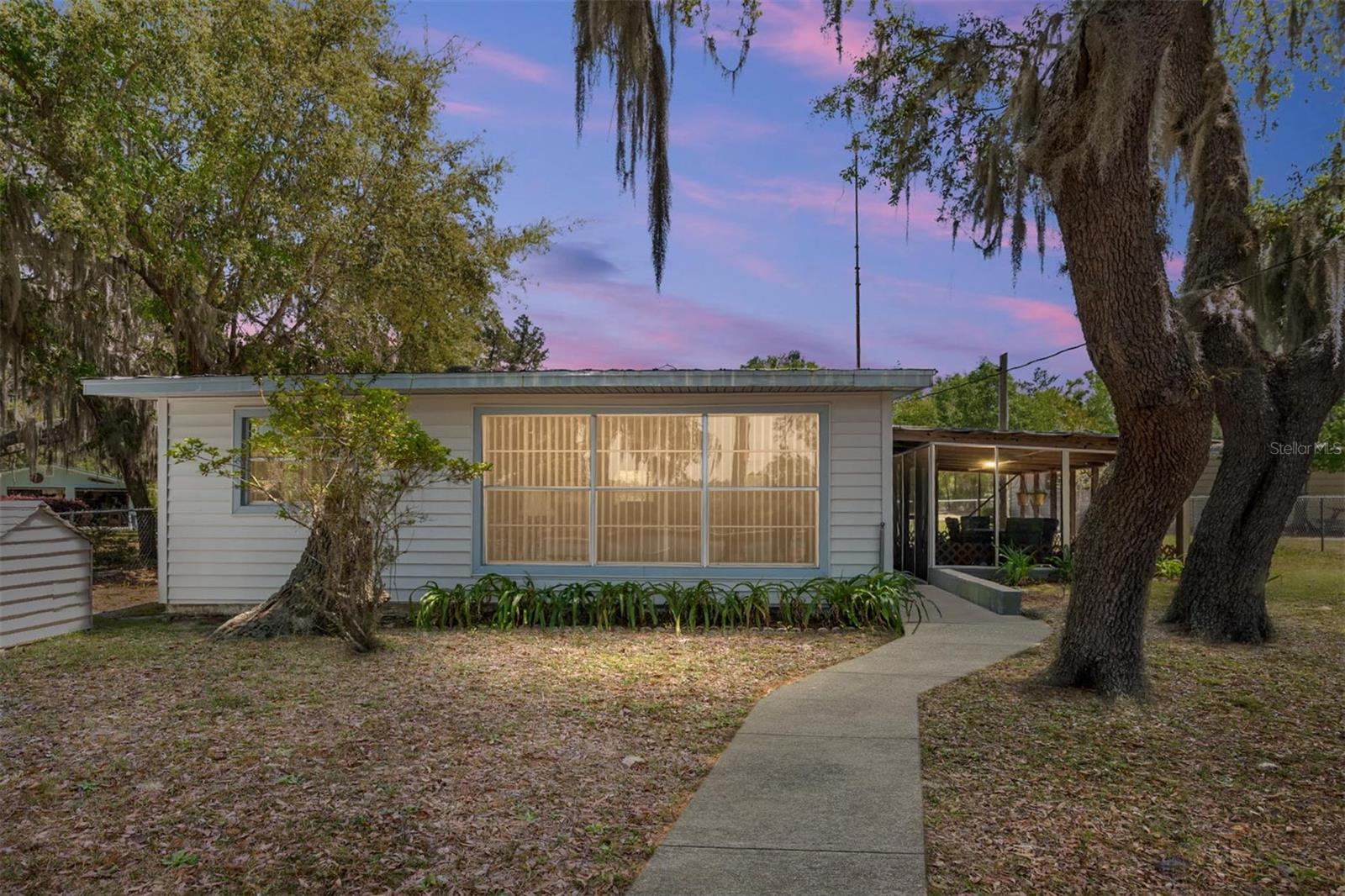 150 CLEARWATER LAKE RD, HAWTHORNE, FL, 32640