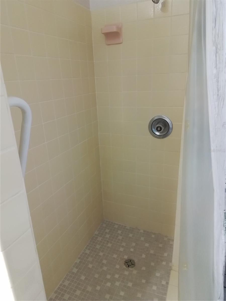 150 CLEARWATER LAKE RD, HAWTHORNE, FL, 32640