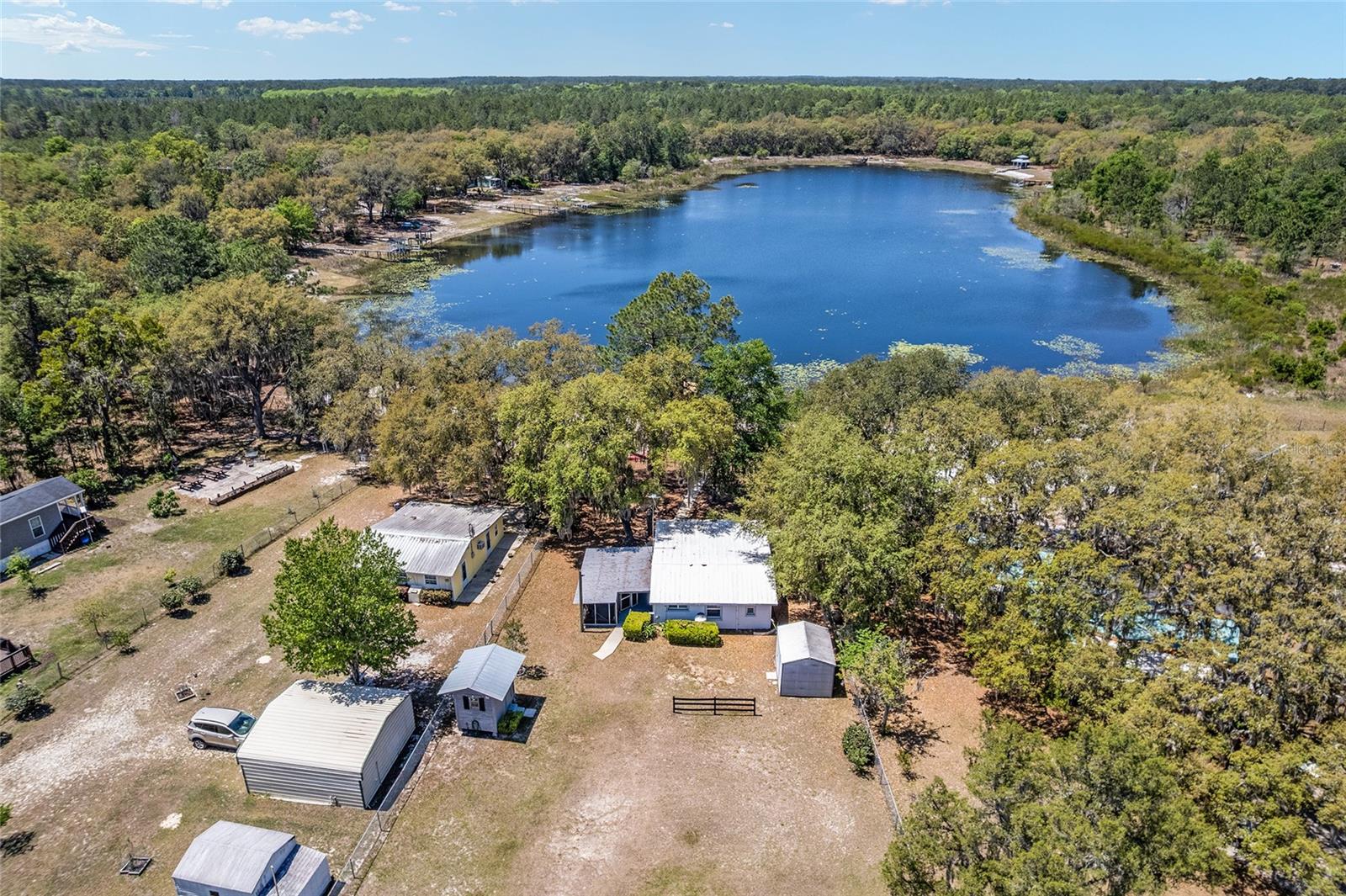 150 CLEARWATER LAKE RD, HAWTHORNE, FL, 32640