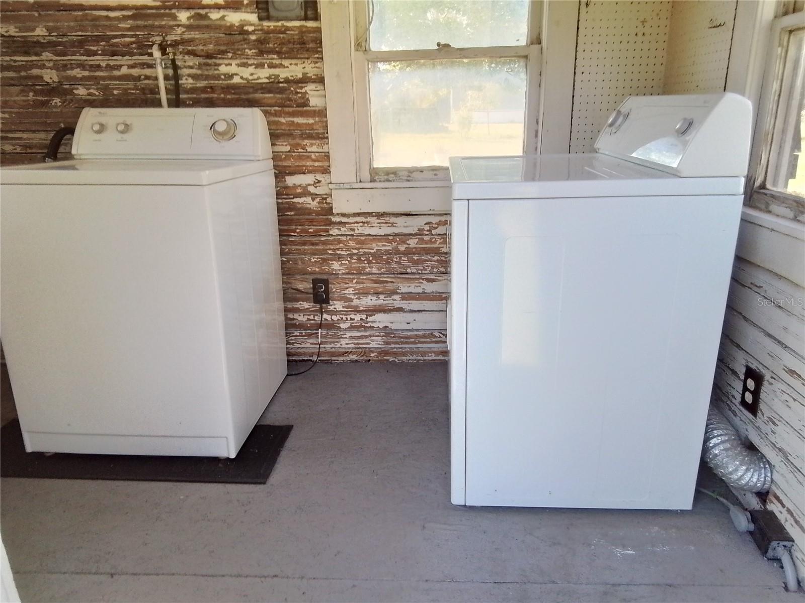 150 CLEARWATER LAKE RD, HAWTHORNE, FL, 32640