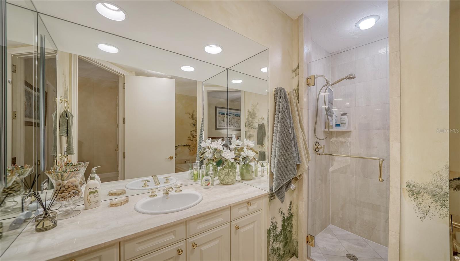 1241 GULF OF MEXICO DR #603, LONGBOAT KEY, FL, 34228