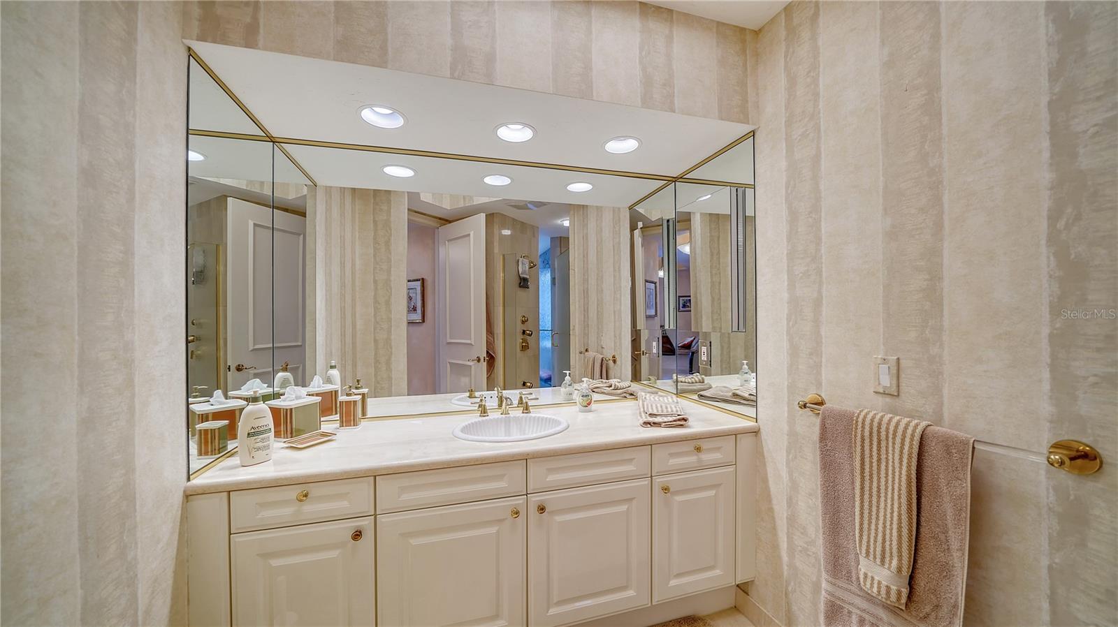 1241 GULF OF MEXICO DR #603, LONGBOAT KEY, FL, 34228