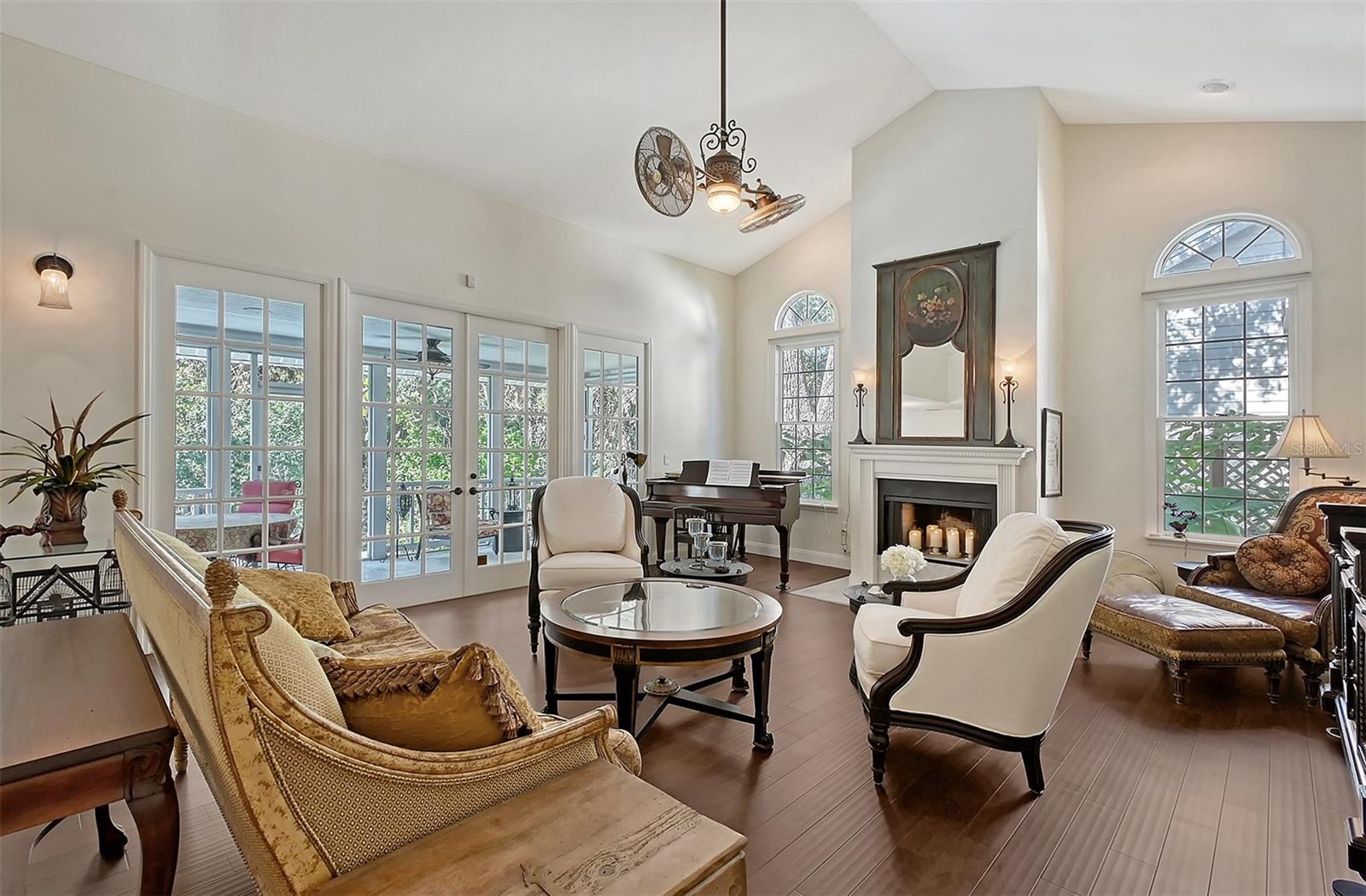 A4648857 Property Photo