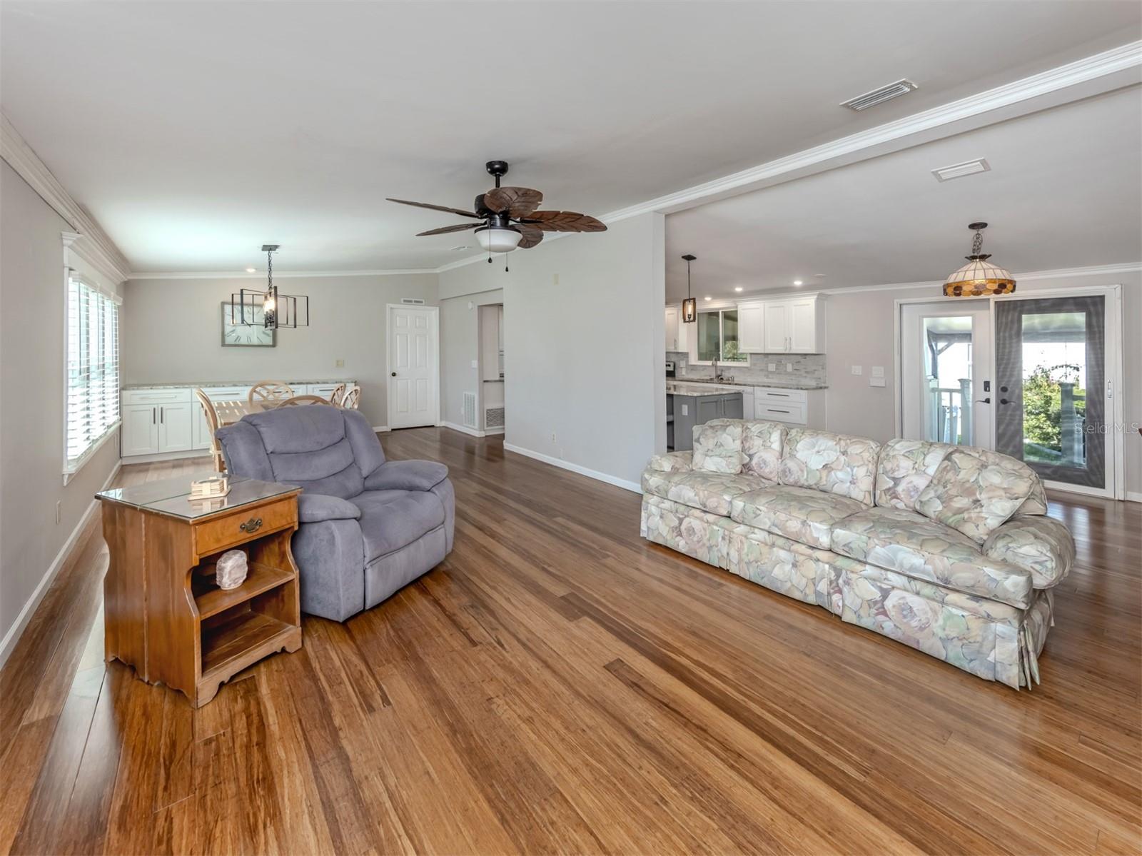 379 HARBOR ISLES DR, NORTH PORT, FL, 34287