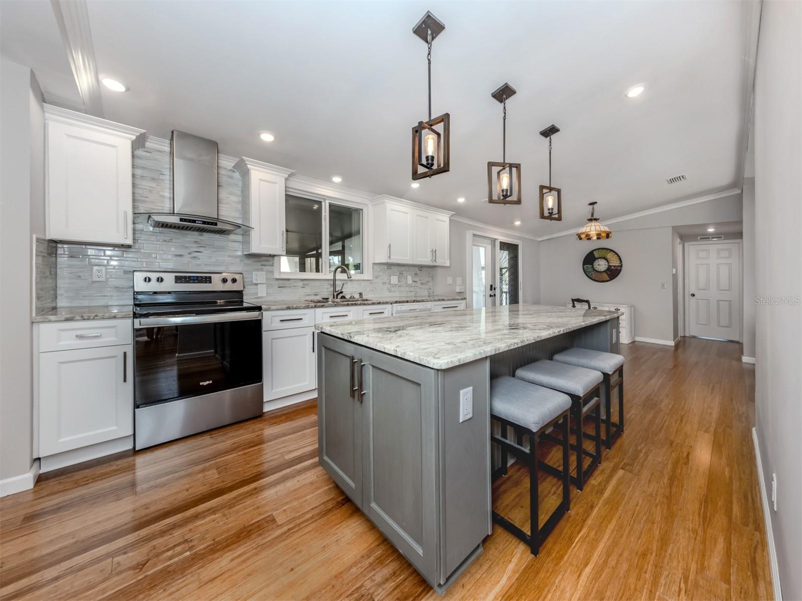 379 HARBOR ISLES DR, NORTH PORT, FL, 34287