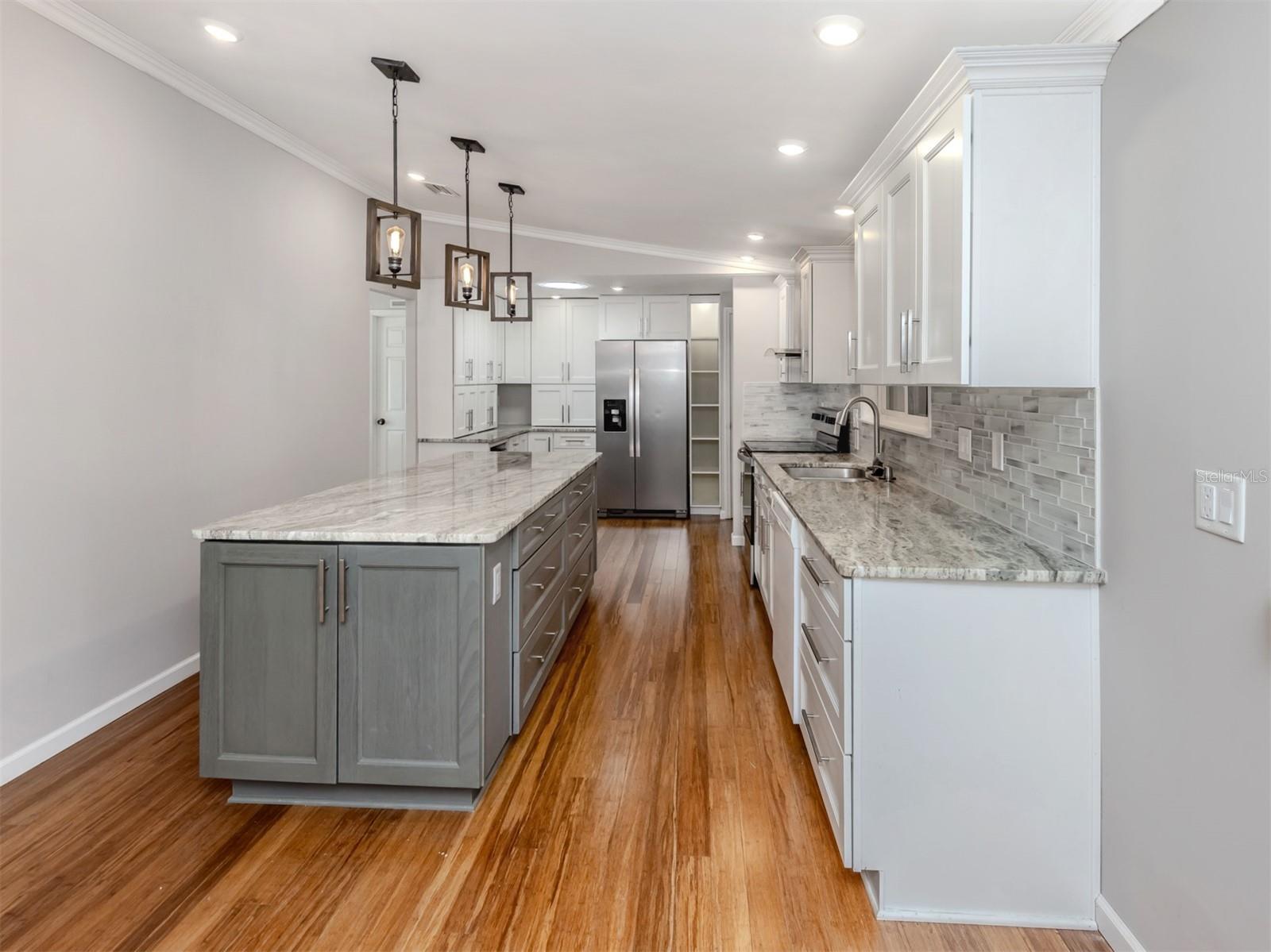 379 HARBOR ISLES DR, NORTH PORT, FL, 34287