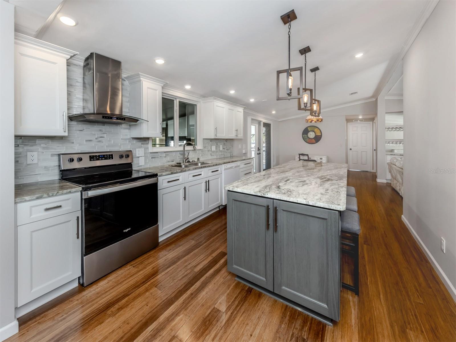 379 HARBOR ISLES DR, NORTH PORT, FL, 34287