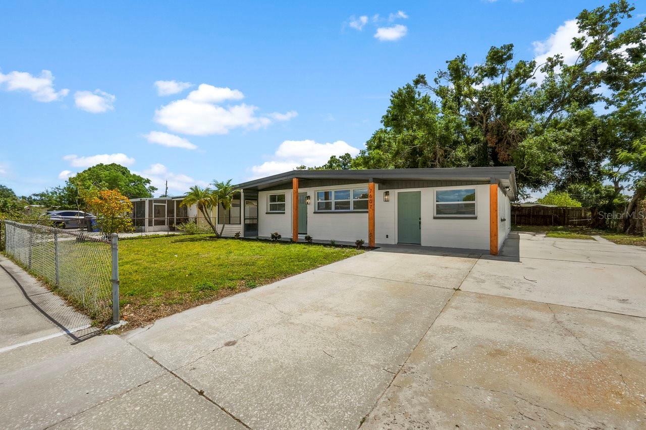 7607 LAVENDER LN, TAMPA, FL, 33619