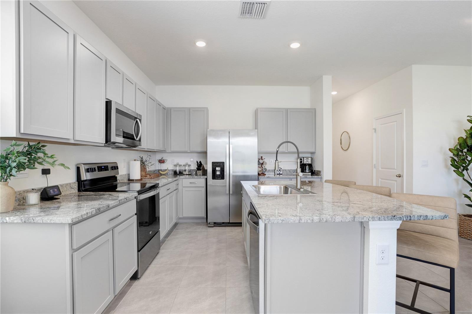 32978 TULIP PETAL LN, WESLEY CHAPEL, FL, 33545