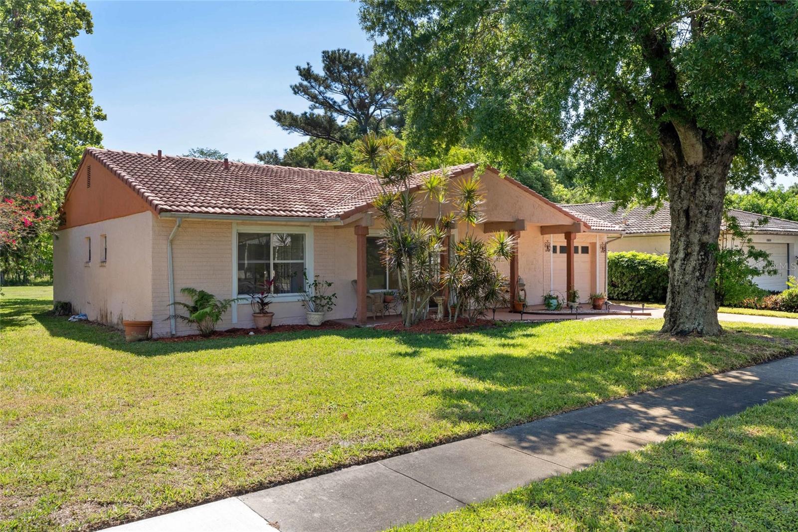 10423 MANASSAS CIR, ORLANDO, FL, 32821