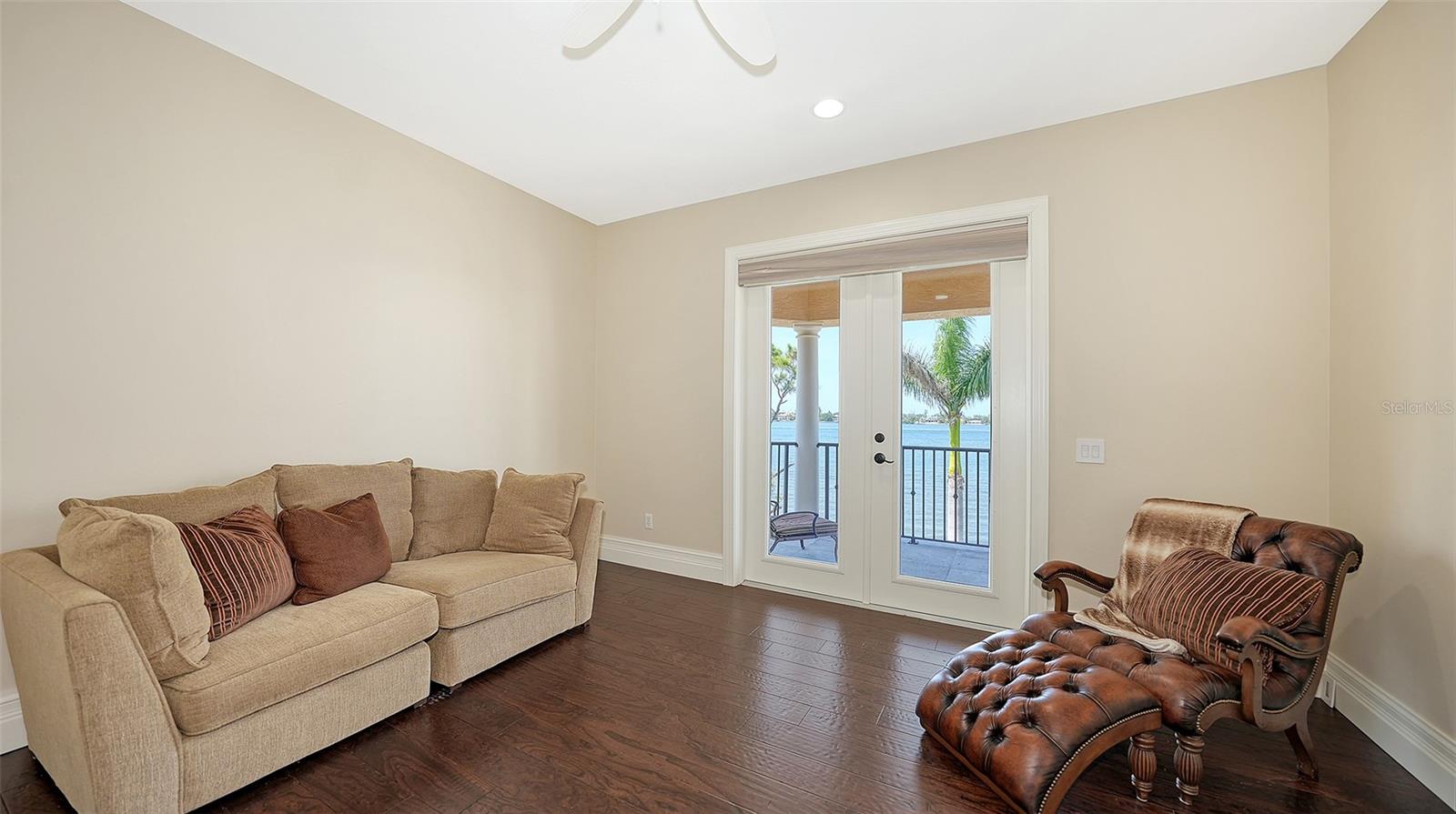 A4648878 Property Photo