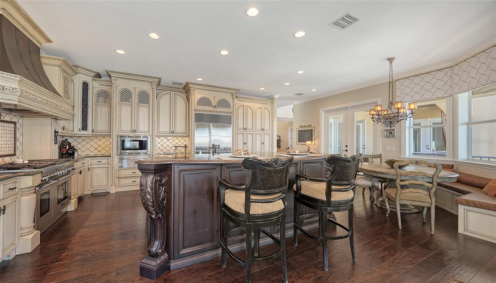 A4648878 Property Photo