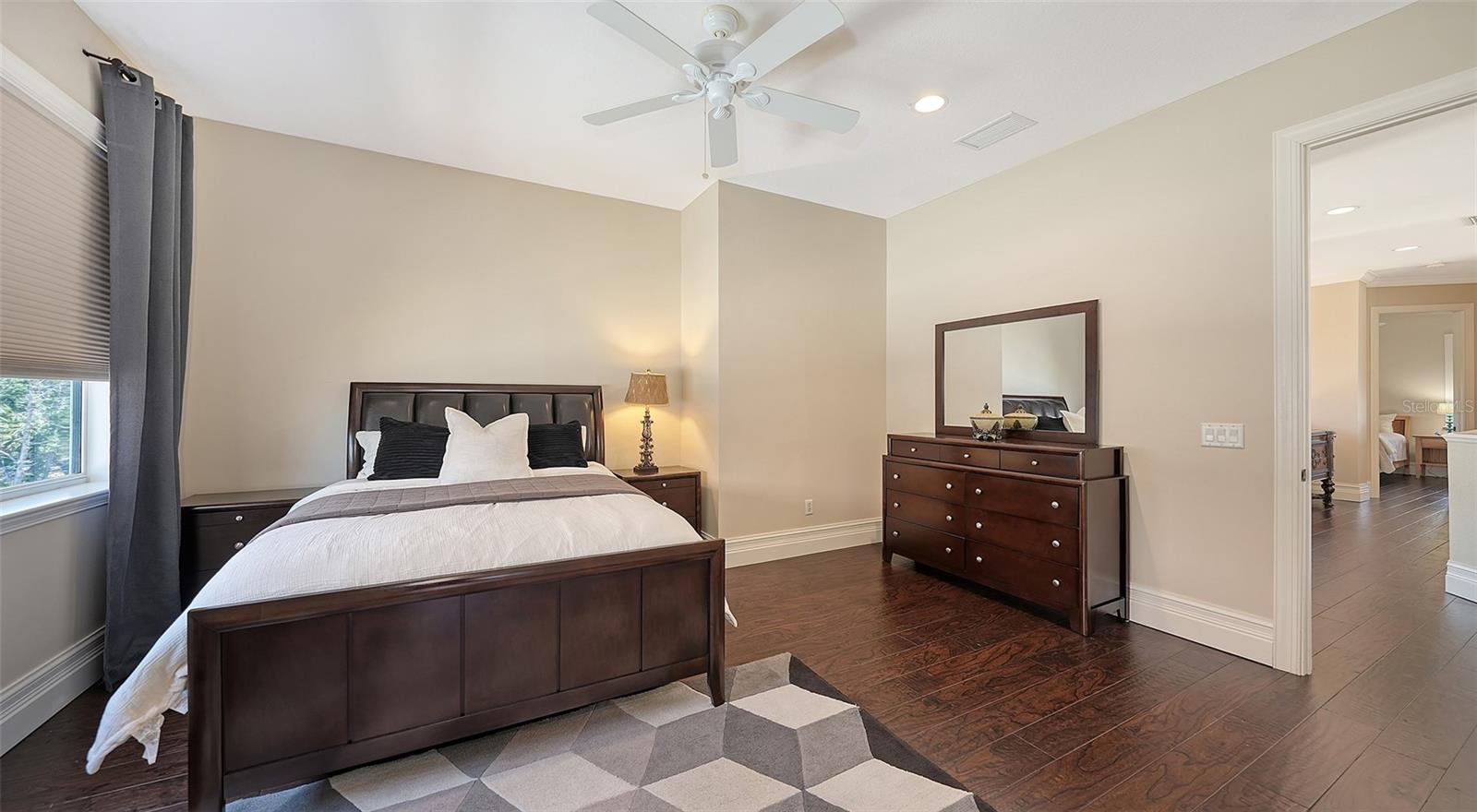 A4648878 Property Photo