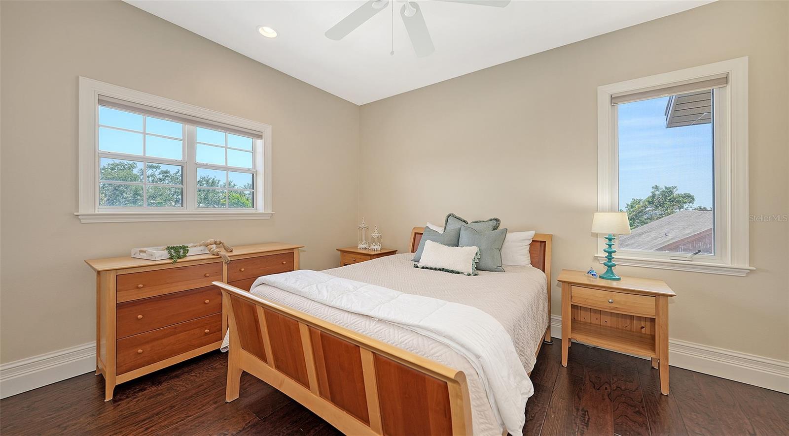 A4648878 Property Photo