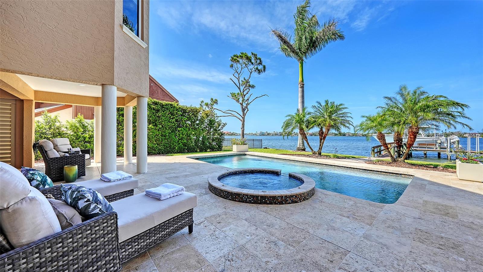 A4648878 Property Photo