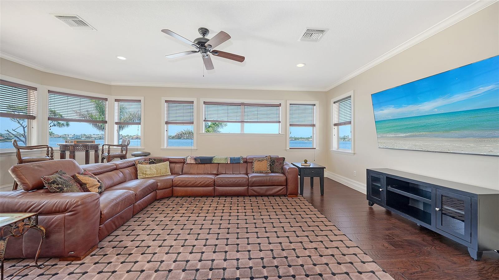 A4648878 Property Photo