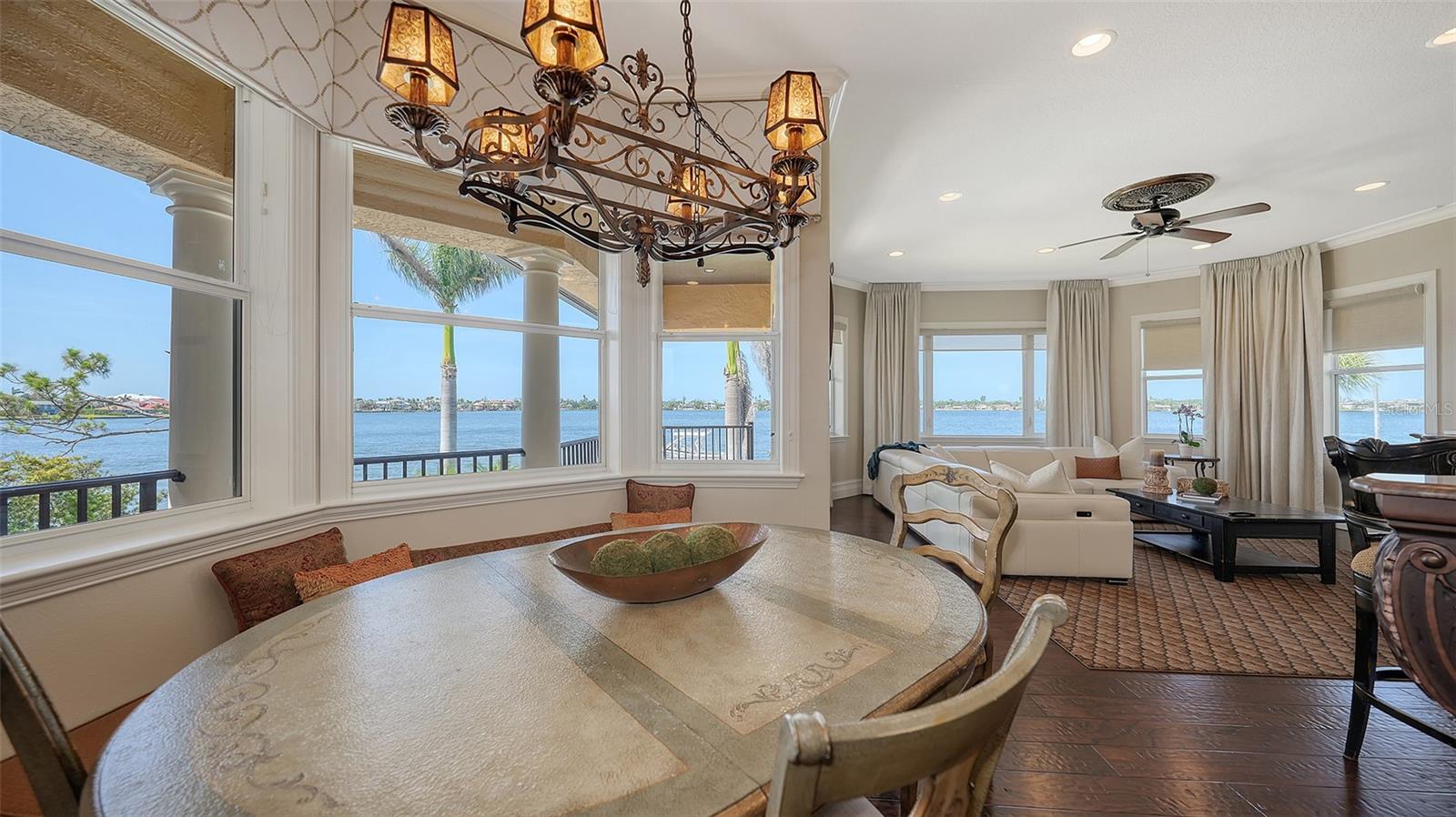 A4648878 Property Photo