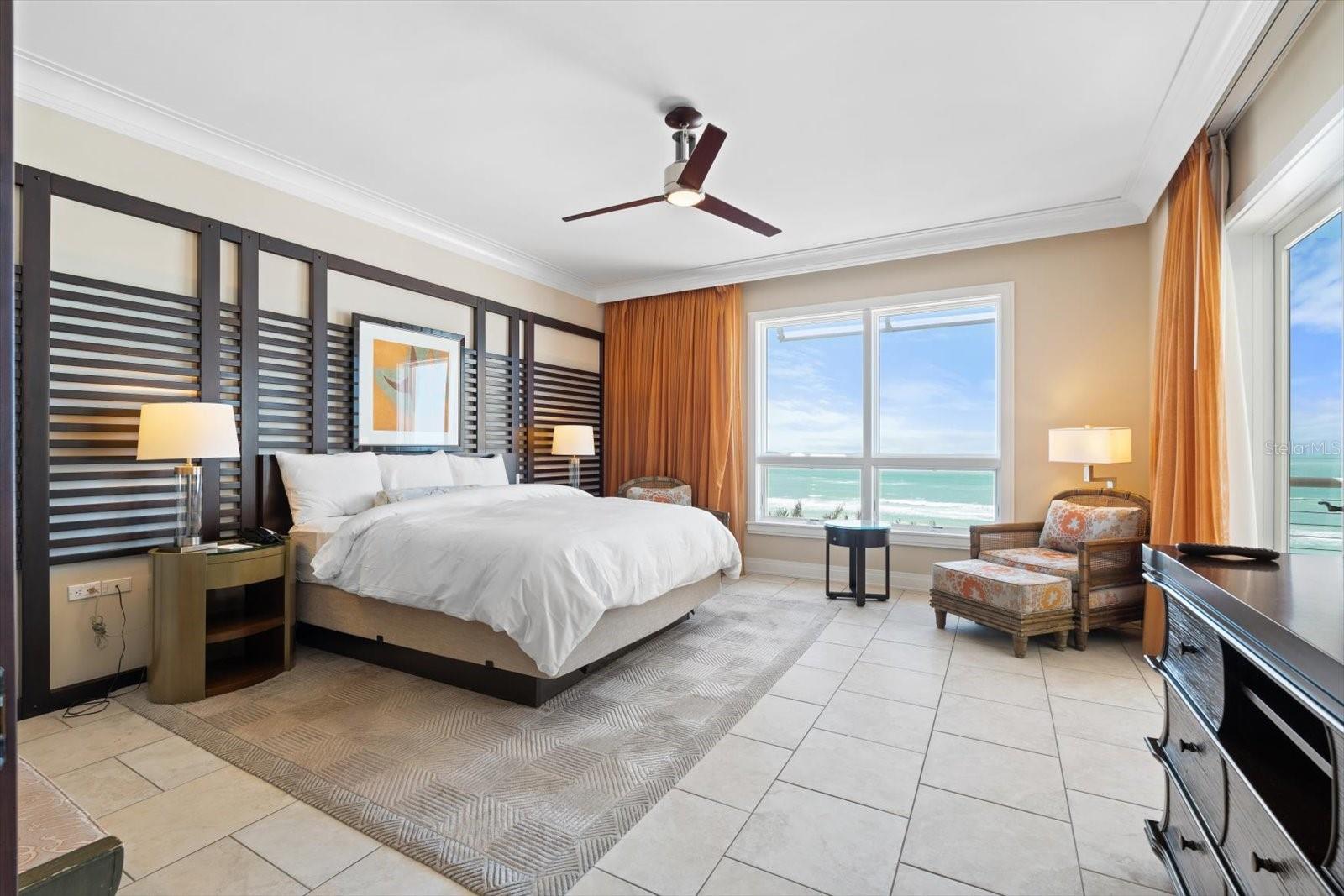 915 SEASIDE DR #405, WEEKS 22-23, SARASOTA, FL, 34242