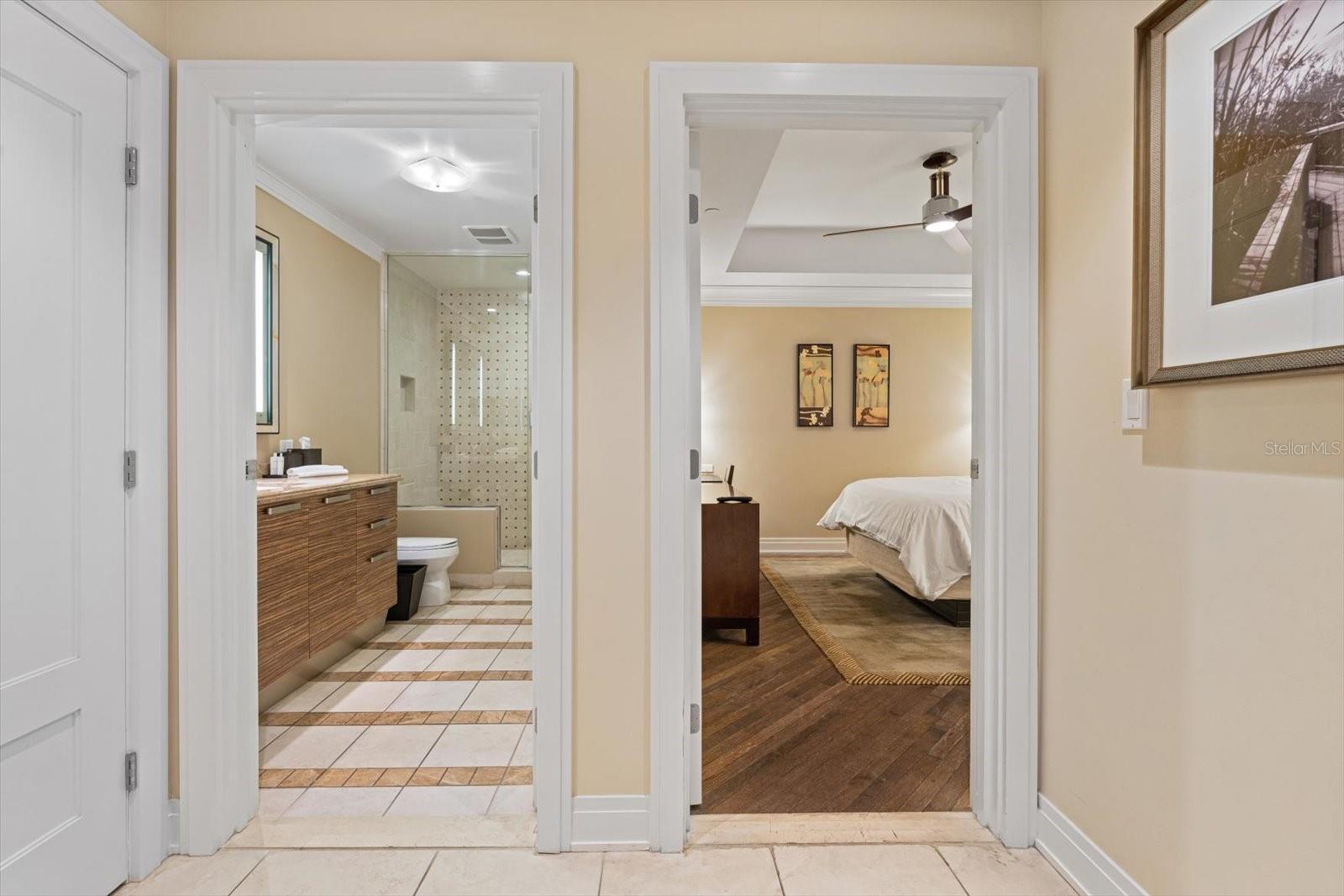 915 SEASIDE DR #405, WEEKS 22-23, SARASOTA, FL, 34242